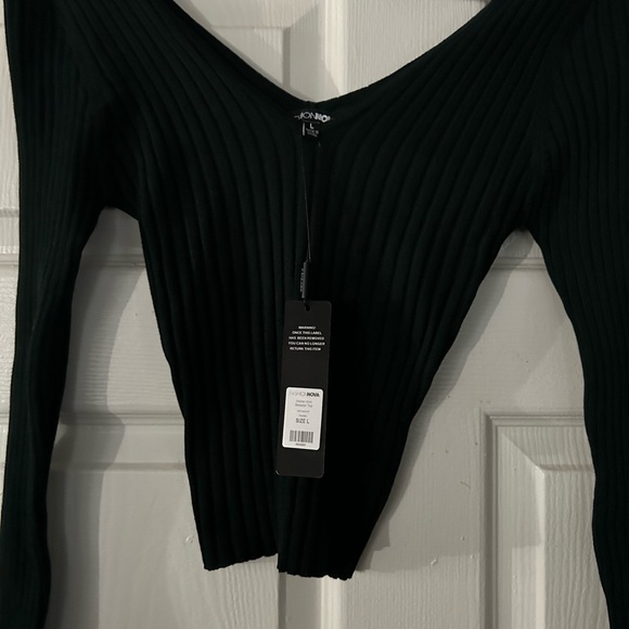 Fashion Nova tight fitting ribbed v neck Top, Emerald Green size L, new, tags - Picture 4 of 5